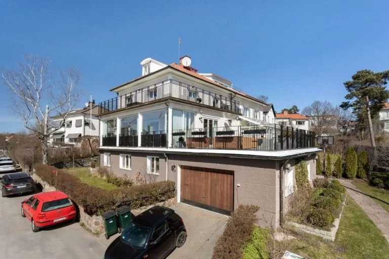 Konvertering av garage till bostad. Tyresö Björndalen